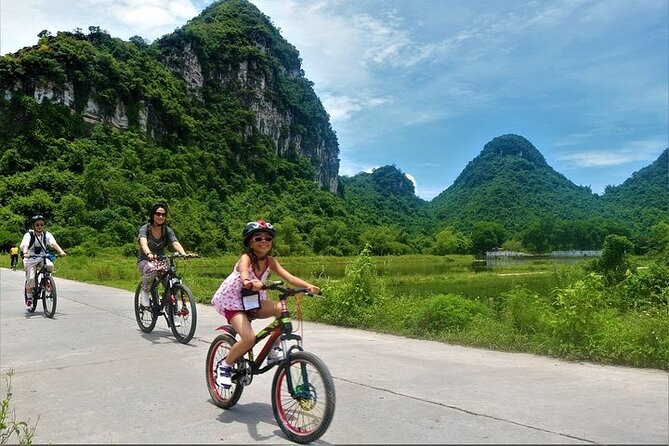 Ninh Binh Full Day Tour From Hanoi to Hoa Lu, Tam Coc, Mua Cave - Guides who can make the schedule work