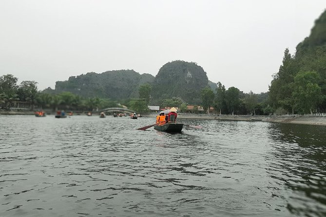 Ninh Binh Full-Day Tour from Hanoi to Hoa Lu, Tam Coc & Mua Cave Via Boat & Bike - Mua Cave and nearly 500 steps to the top