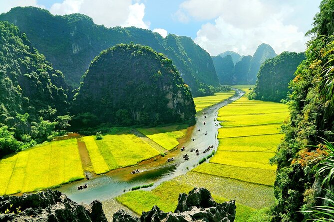 Ninh Binh Full Day Tour with Hoa Lu, Trang An and Mua Cave - Guides, group rhythm, and service