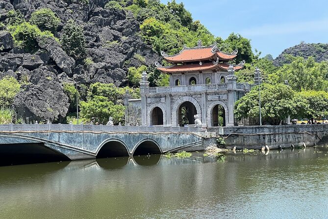 Ninh Binh Full Day Trip From Hanoi To Hoa Lu, Trang An, Mua Cave - Trang An by bamboo boat