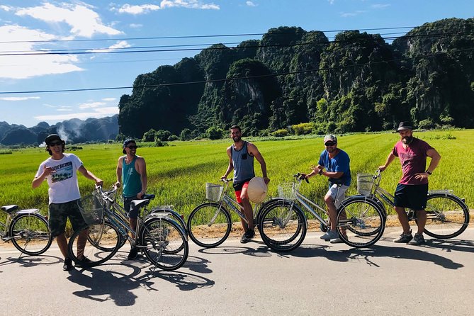 Ninh Binh Highlights Hoa Lu/Bai Dinh-Trang An/ Tam Coc- Mua Cave - Cycling through fields and limestone country