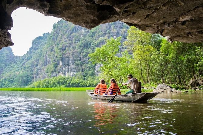 Ninh Binh Highlights Hoa Lu/Bai Dinh-Trang An/ Tam Coc- Mua Cave - Mua Cave and the 500-step climb