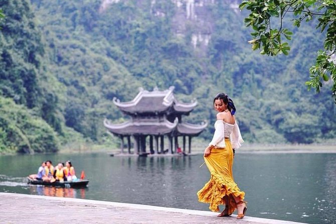 Ninh Binh Highlights Tour from Hanoi 1 or 2-Day - All Inclusive - Tam Coc and the three-cave boat ride