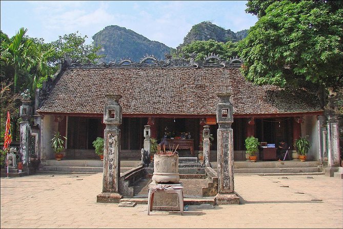 Ninh Binh - Hoa Lu - Mua Cave - Tam Coc 1 Day Tour - Hoa Lu and the first Vietnamese capital