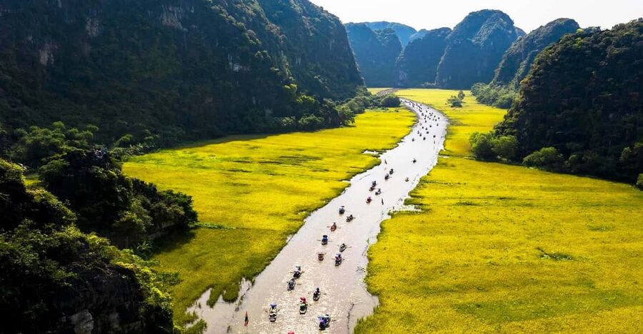 Ninh Binh: Hoa Lu Tam Coc Hang Mua on Limousine and Cycling - What to bring for this 12-hour outing