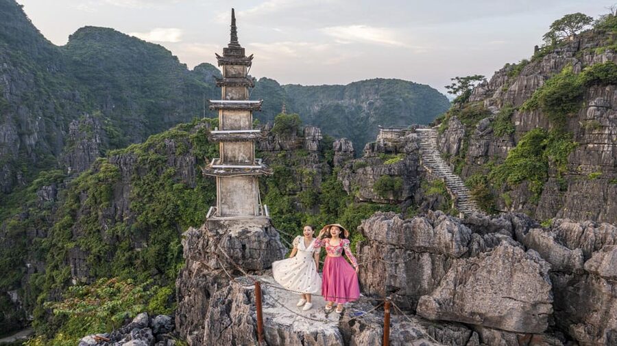 Ninh Binh: Hoa Lu Tam Coc Hang Mua on Limousine and Cycling - Hoa Lu and the story of Vietnam’s early capital