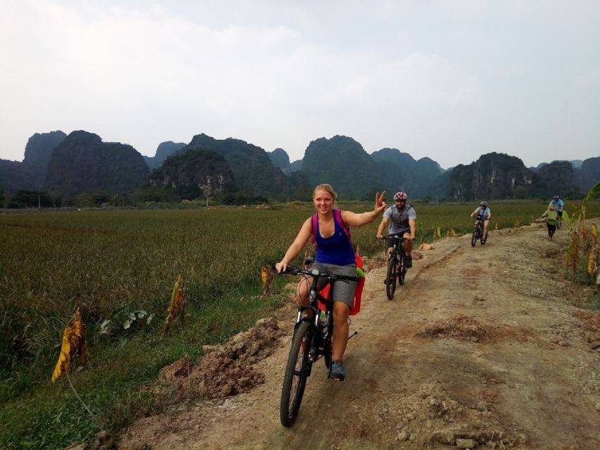 Ninh Binh - Hoa Lu - Tam Coc - Mua Caves & Buffet Lunch - The morning ride from Hanoi to Hoa Lu