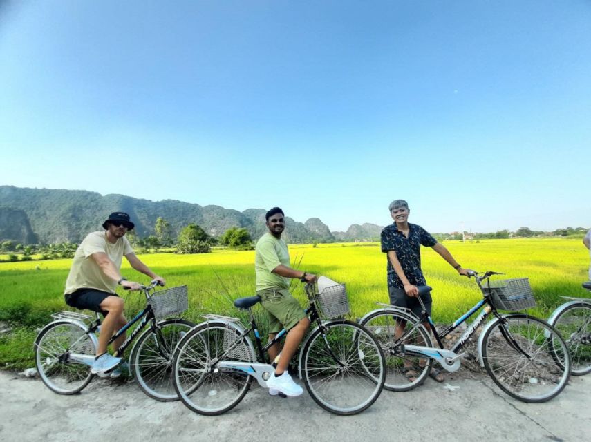Ninh Binh: Hoa Lu, Trang An and Mua Caves Hiking Day Trip - Lunch and the limits of the meal