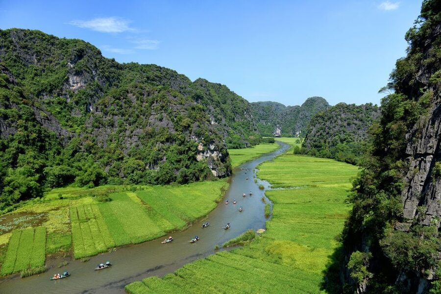 Ninh Binh: Hoa Lu, Trang An and Mua Caves Hiking Day Trip - Mua Cave and the climb to Lying Dragon Mountain
