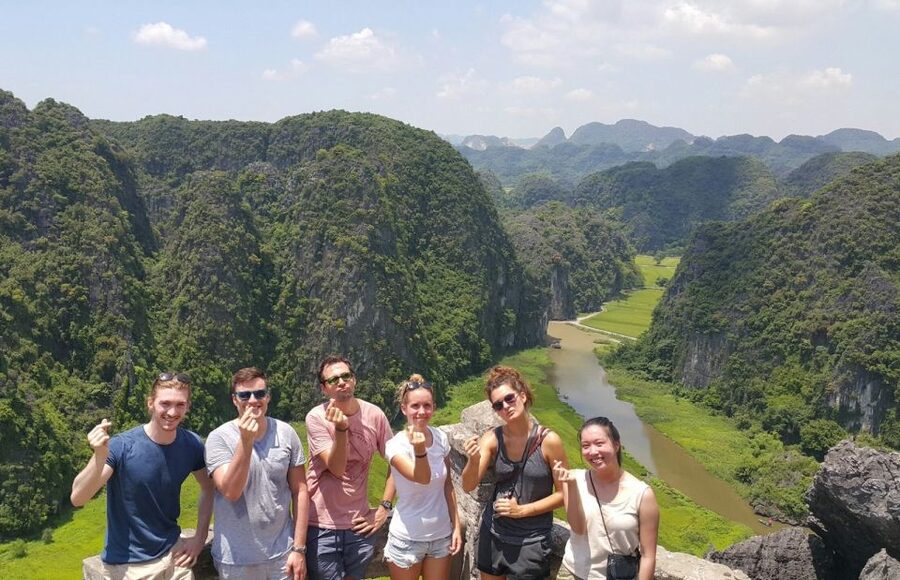 Ninh Binh: Hoa Lu, Trang An and Mua Caves Hiking Day Trip - Timing, crowds, and the best pace