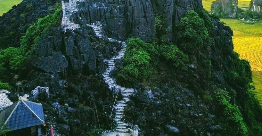 Ninh Binh : Hoa Lu, Trang An & Mua Cave 1 Day Trip - Hoa Lu and the temples of two kings