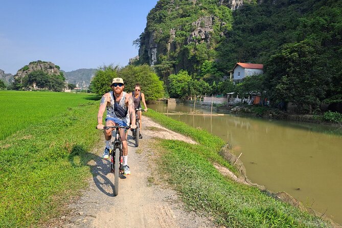 Ninh Binh Luxury Day Tour by Limousine- Small Group- All included - Cycling through villages on a sports bike
