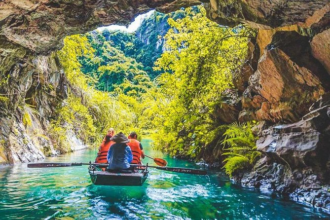 NINH BINH MEMORABLE DAY: Hoa Lu, Mua Cave, boat trip Tam Coc, Trang An optional - What the $39.98 price really buys