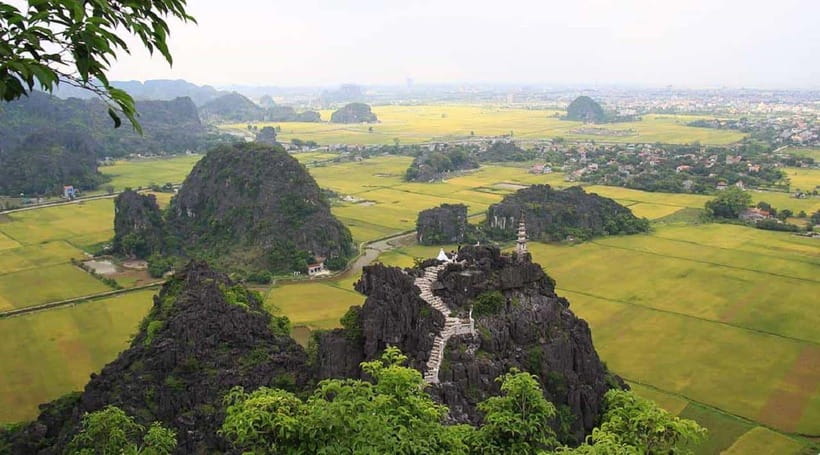 Ninh Binh : Mua Cave, Bai Dinh Pagoda, and Trang An Day Tour - Bai Dinh Pagoda and its huge religious complex