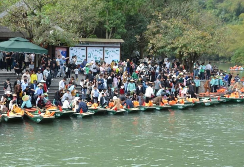 Ninh Binh: Mua Cave Hike, Trang An Boat & Village Bike Tour - What to bring and how to pace yourself