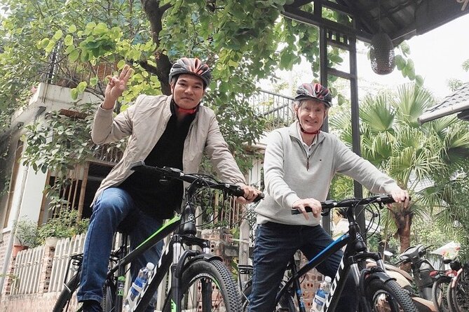 Ninh Binh Private Tour to Mua Cave Trang An Grottoes From Hanoi - Trang An by sampan on the Sao Khe River