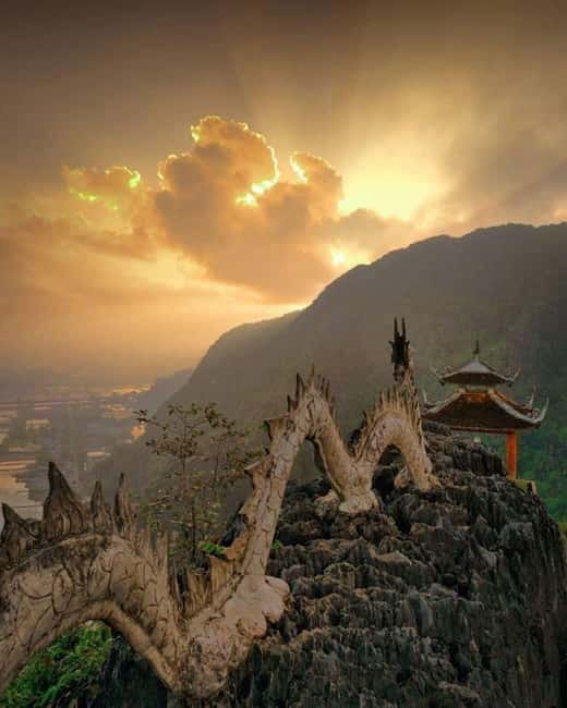 Ninh Binh Sunset Motorbike: Mua Cave, Coi Khe & Hoa Lu Town - Who will enjoy this afternoon most