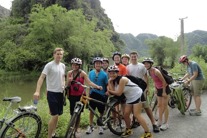 Ninh Binh: The best of Hoa Lu, Hang Mua Hiking, Tam Coc Boat Tour - From Hanoi to Ninh Binh in one long day