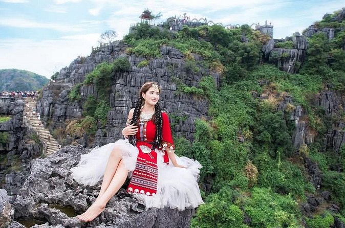 Ninh Binh Tour from Hanoi for 6-9 Pax/tour by DCar Limousine - Who should book this Ninh Binh day trip