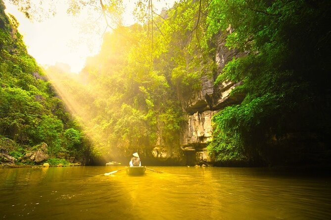 Ninh Binh Tour Hoa Lu Tam Coc Full Day: Biking,Boating,Tickets,Lunch, Limousine - Hoa Lu, Vietnam’s former capital