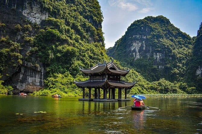 Ninh Binh Trang An Bai Dinh and Mua Cave Trip From Hanoi - Trang An, three hours among caves and limestone peaks