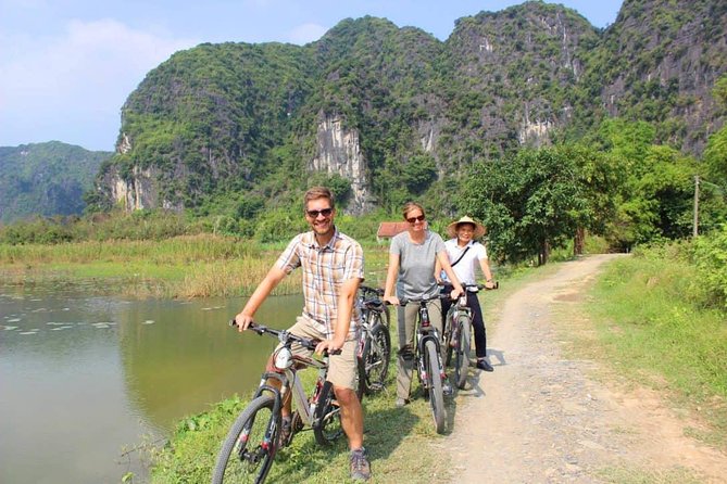 Ninh Binh Trang An Hoa Lu temple, Mua cave - Small & luxury 1Day - Why this Ninh Binh day trip works