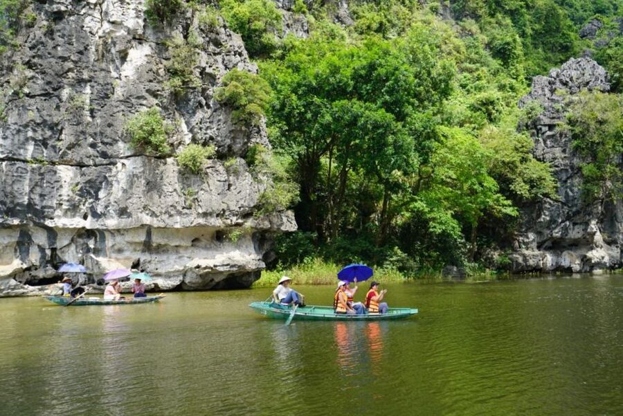 Ninh Binh Trip Visit Hoa Lu Capital -Tam Coc-Biking-Mua Cave - Hoa Lu and the old royal temples