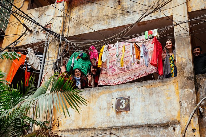 Off the Beaten Track in Hanoi: Private City Tour - Starting in Nghia Tan instead of the Old Quarter
