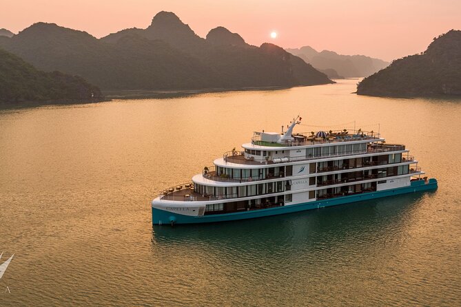 Orchid Cruises 2Days/1Night 5 Star Cruises - Evening choices: squid fishing or a quiet night