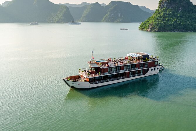 Orchid Premium Cruises Halong Bay 2Days/1Night With 5 Star - What the premium boat experience means