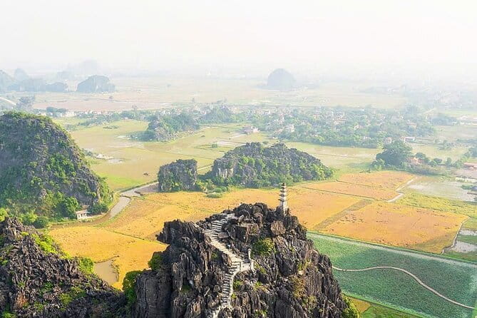 Private 1 day in Ninh Binh with Hoa Lu, Trang An and Mua cave - Mua Cave and the climb to the dragon view