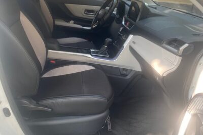 PRIVATE 4 seats – Hanoi Airport Transfer; Arrival or Departure
