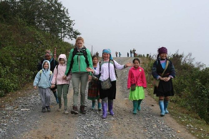 Private Car and Tour Guide Exploring Northern Vietnam - Day 4: bamboo forest and Phia Oac Mountain Peak