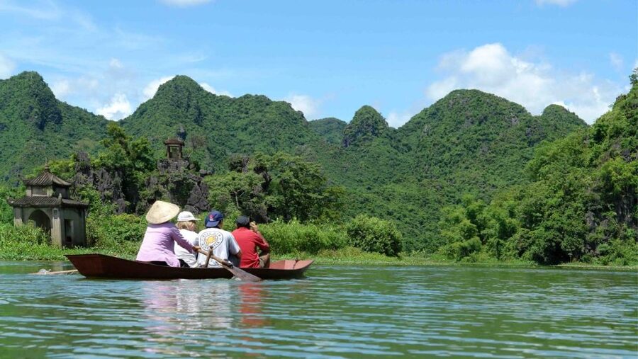 Private Car/Bus Renting Hanoi - Ninh Binh - Halong - Sapa... - Should you book this private Ninh Binh tour?
