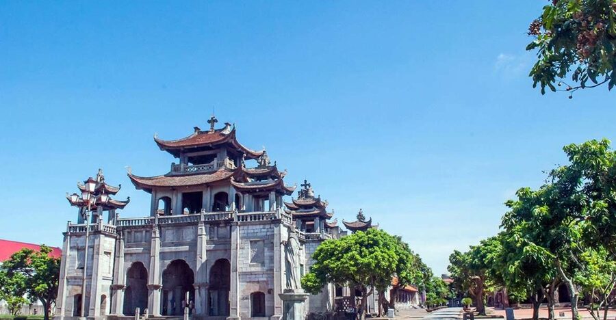 Private Car/Bus Renting Hanoi - Ninh Binh - Halong - Sapa... - Van Long Natural Reserve by boat