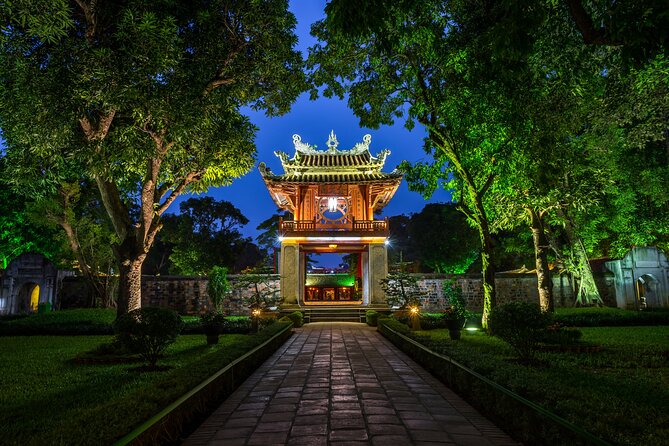 Private Experience Hanoi City, Food Street, Bat Trang Ceramic - Ba Dinh Square and the Ho Chi Minh complex