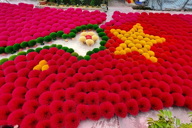 Private experience of visiting Quang Phu Cau incense village - Arriving when the incense is already drying
