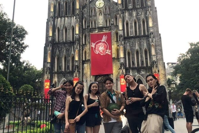 Private French Quarter Tour with Locals - Dong Xuan Market, where Hanoi shops