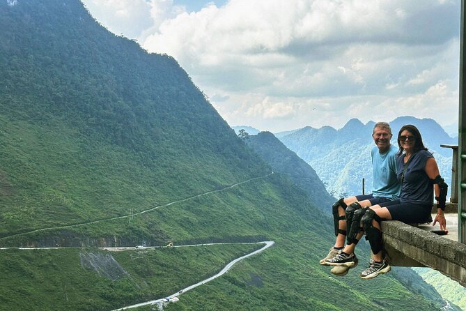 Private Ha Giang Loop Tour From Hanoi - 3 Day Motorbike Adventure - Day 2: Ma Pi Leng Pass and the road to Du Gia