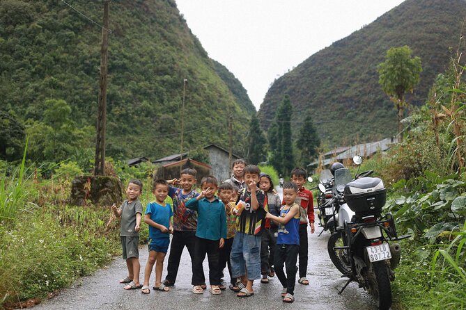 Private Ha Giang Loop Tour From Hanoi - 3 Day Motorbike Adventure - Day 3: Du Gia, local markets, and the return to Ha Giang