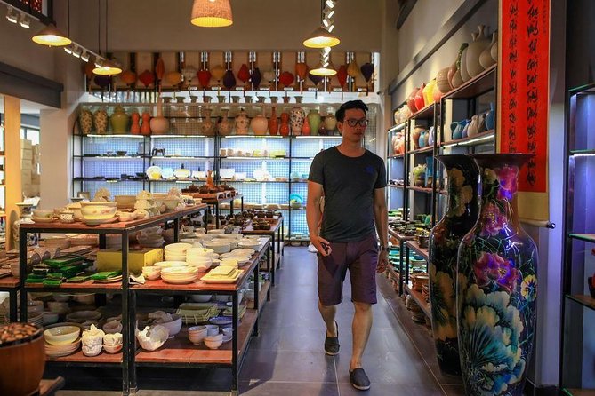 Private Half-Day Tour: Bat Trang Pottery Village - Seeing pottery made by hand