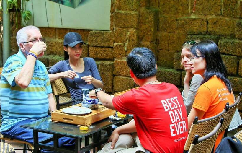 Private Hanoi: Crowd-free Morning Highlights - Pho brings the morning back to earth