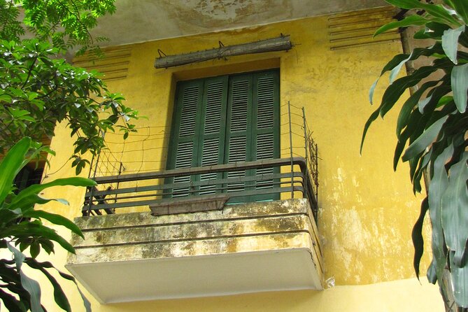 Private Hanoi Half-Day Tour: Train Street and Must Visit Places - Train Street, Coffee, and the Railway Through the Neighborhood