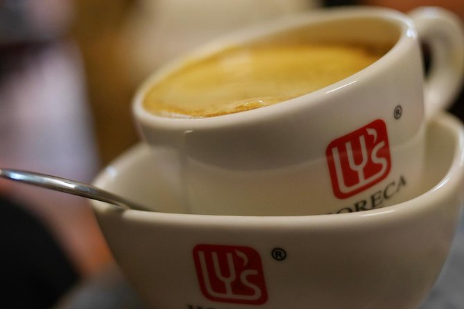 Private Hanoi Street Food Walking Tour With Real Foodie - Ending with egg coffee at Cafe Giảng
