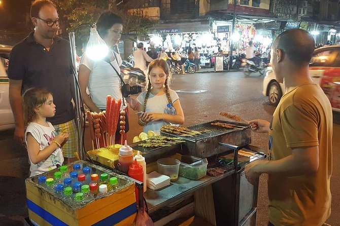 Private Hanoi Street Food Walking Tour With Real Foodie - Reading Hanoi through its street food