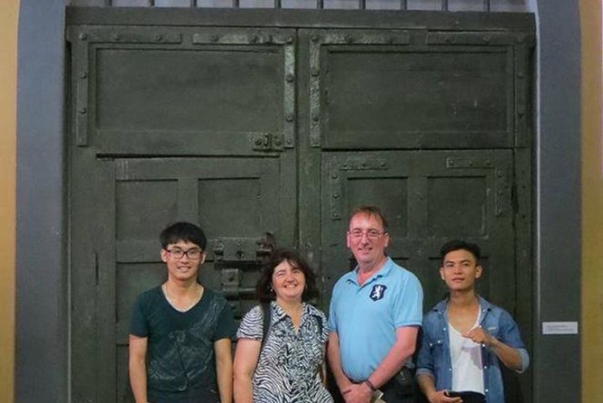 (Private) Hanoi War Sites Tour - How the private format works in practice