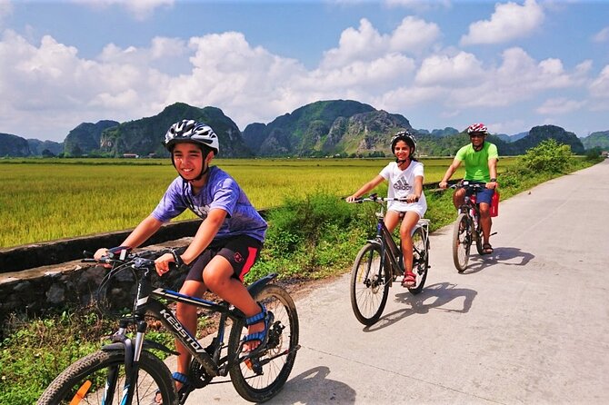 Private Ninh Binh Full Day (Bich Dong -Tam coc -Mua cave- Biking) - Biking through villages and rice fields