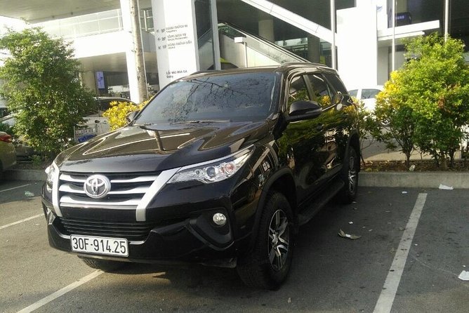 Private Noi Bai airport transfer (HAN) Arrival or Departure - From central Hanoi back to the airport