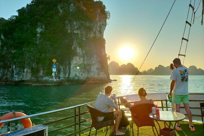 Private/Shared Transfers From/To Hanoi - Ha Long -Ninh Binh-Sa Pa - Is $15.81 good value?