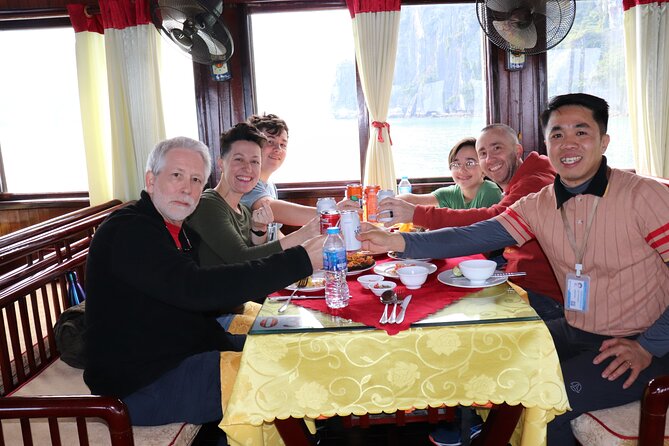 PRIVATE TOUR HALONG BAY ONE DAY with Cave, Kayaking, Bamboo Boat - Ba Hang and the fisherman-rowed bamboo boat
